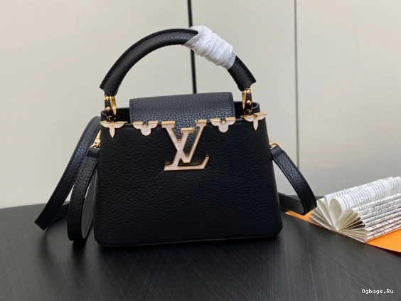 VUITTON LOUIS BB CAPUCINES 0414